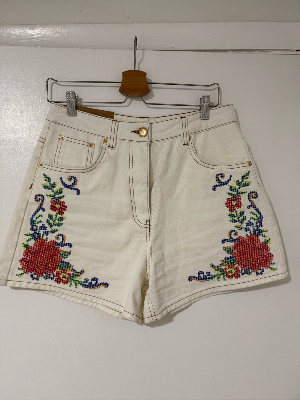 Farm Rio embroidered high rise shorts